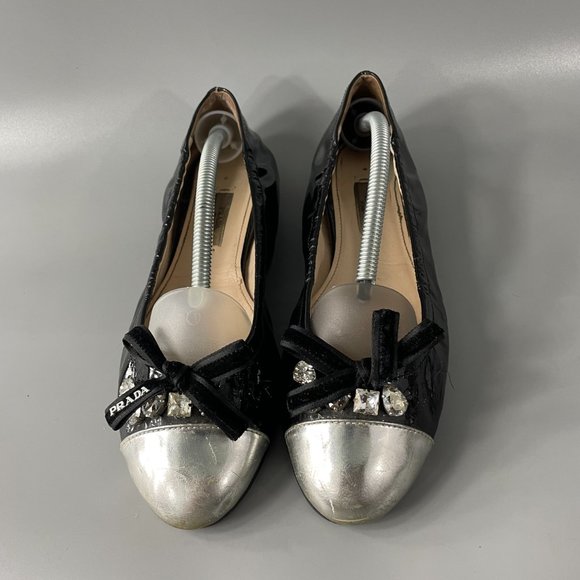 Prada Black Patent Leather Ballet Flats with Crystal on Front, Size 39 - Picture 4 of 14